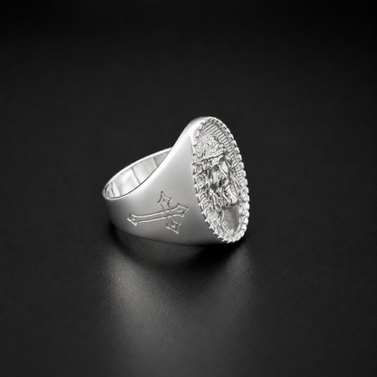 Anillo Cristo Óvalo Plata 925