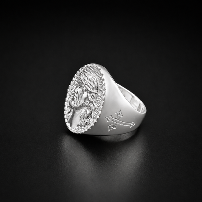 Anillo Cristo Óvalo Plata 925