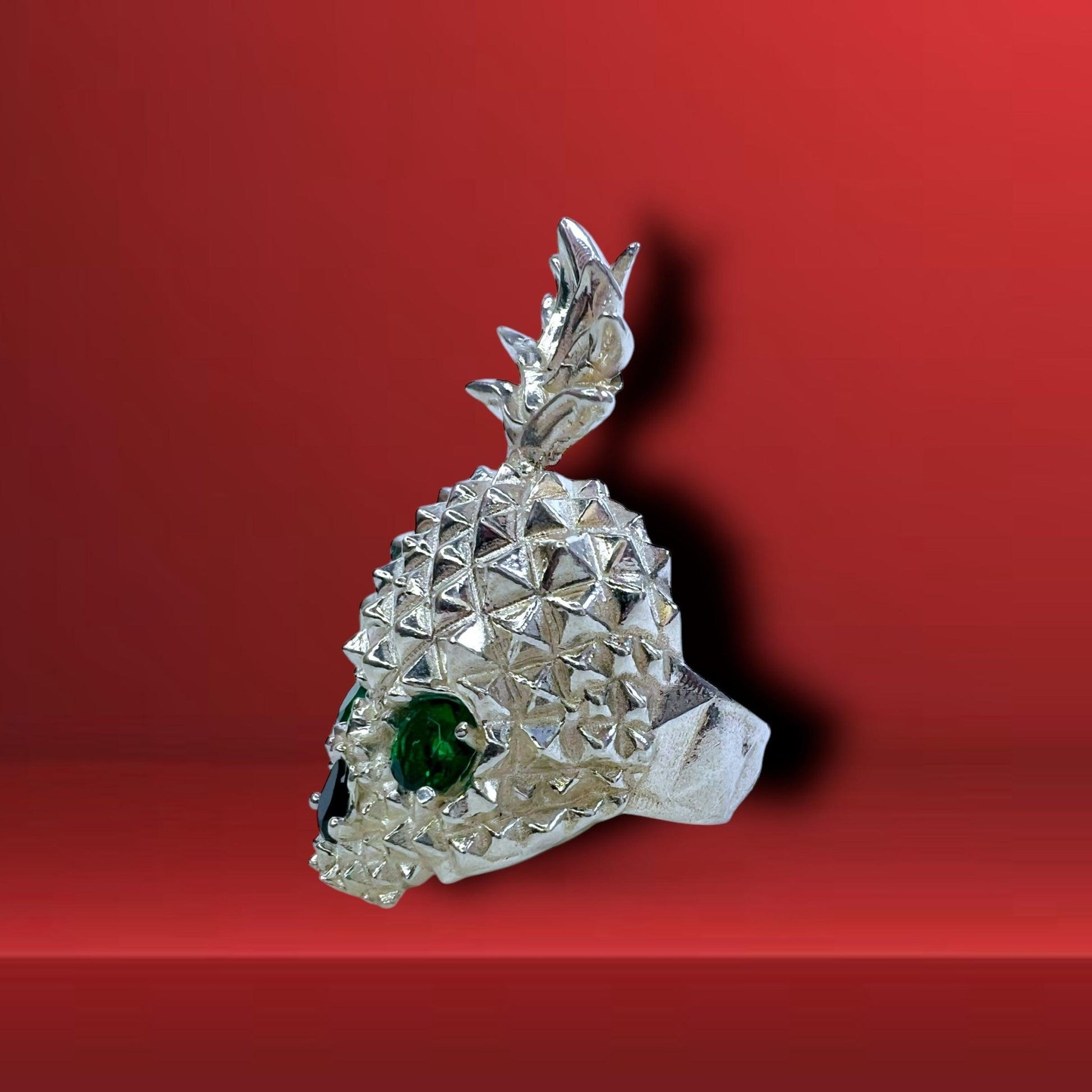 Anillo Piña Calavera Verde-ANILLOS CABALLERO-MEXA JEWELRY-[PLATA925]-[Platamexicana]-[Joyeriamexicana]-MEXA JEWELRY